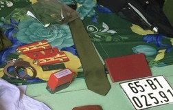 Cần Thơ: Mua trang phục công an, cầu vai Đại tá về sử dụng