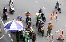 TP.HCM bỏ giấy đi đường, chốt kiểm soát ở nội đô sau 30-9