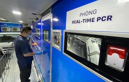Xe xét nghiệm COVID-19 công suất hơn 2.000 mẫu/ ngày ở TP.HCM