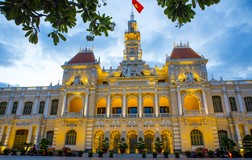 Có một Sài Gòn ẩn mình chờ khỏe lại