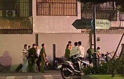 Tân Bình: Người đàn ông ngoại quốc rơi lầu chung cư, tử vong