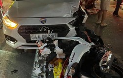 Nghi sát hại bạn gái rồi lao xe vào ô tô tự sát ở Củ Chi