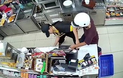 1 cửa hàng tiện lợi quận Tân Phú bị cướp 