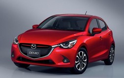 Người Nhật bán ô tô Mazda rẻ hơn xe máy Honda Lead
