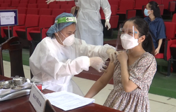 Video: Đà Nẵng tổ chức tiêm vaccine phòng COVID-19 cho 2.000 bà bầu