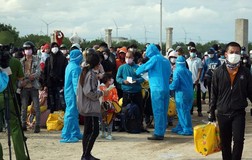 Ninh Thuận thống nhất không xử phạt người đi xe máy về quê