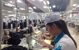 Bộ LĐ-TB&XH nói về việc công nhân tự ý nghỉ việc đi diễu hành