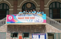 Học sinh Trần Đại Nghĩa rực rỡ sắc màu 'Ngày thứ sáu vui vẻ'