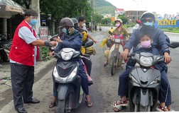 Phú Yên lập điểm trợ giúp người dân các tỉnh về quê