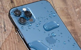 iPhone sống sót thần kì sau 10 tháng nằm dưới đáy sông