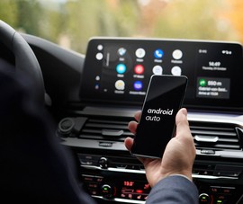 53% người dùng thừa nhận sử dụng smartphone khi đang lái xe