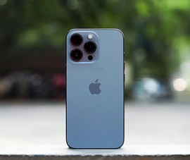 Nhiều mẫu điện thoại Samsung và iPhone giảm mạnh 7 triệu đồng dịp cận tết
