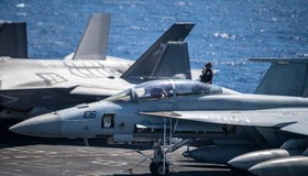 Chỉ huy nhóm tàu sân bay Carl Vinson nói về sự hiện diện của Mỹ tại Biển Đông