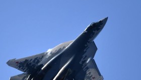 Video: Màn trình diễn nhào lộn đỉnh cao của tiêm kích Su-57