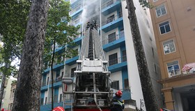 Cháy ký túc xá, hàng chục sinh viên bỏ chạy