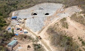 Ninh Thuận rút ngắn thời gian cấp phép mỏ đất cho cao tốc Cam Lâm - Vĩnh Hảo