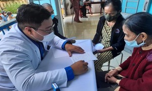 Bác sĩ TP.HCM khám bệnh cho dân xã 'an toàn khu' ở Quảng Nam