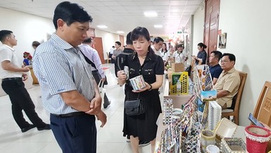 Nhiều khó khăn cho DN sản xuất bao bì thân thiện môi trường