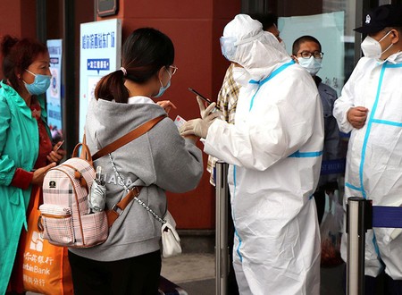 Nhiều diễn biến lạc quan trong tình hình COVID-19 toàn cầu