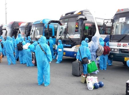 Tỉnh Long An đang chăm sóc hơn 400 người dân về quê tự phát