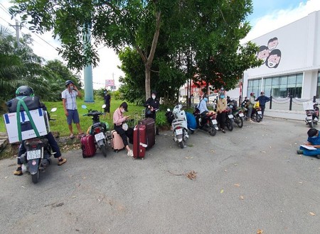 Động thái của các tỉnh Miền Tây trước 'làn sóng' công dân về quê tự phát