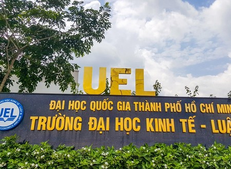 Bất ngờ với điểm chuẩn năng lực vào Trường ĐH Kinh tế - Luật