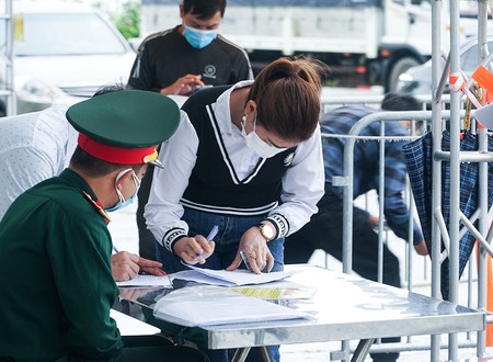 Hà Nội dừng hoạt động các chốt kiểm soát ở cửa ngõ thành phố