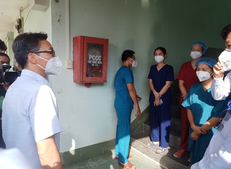 Phó Thủ tướng: 'Bao giờ cả nước hết dịch thì mới hết trực chiến'