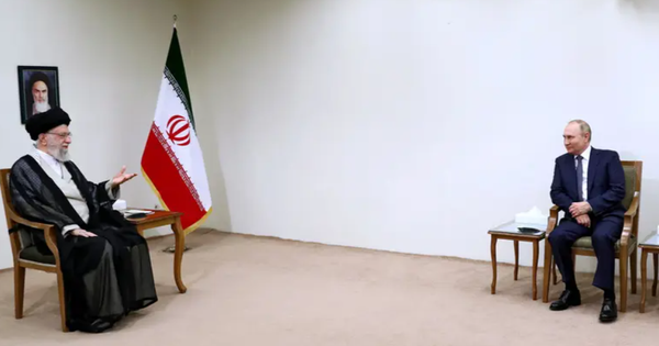 Putin gặp gỡ các nhà lãnh đạo Iran để nhấn mạnh mối quan hệ chặt chẽ hơn trước sức ép từ phương Tây