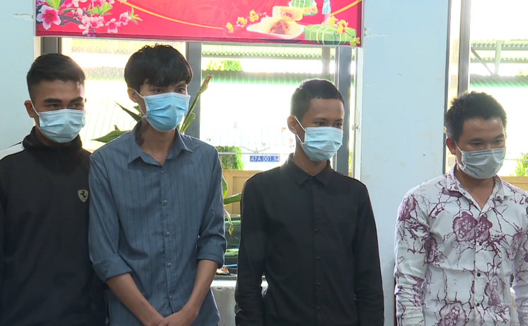 Video: Truy bắt nhóm đối tượng gây ra vụ án mạng tại đường Tỉnh lộ 8