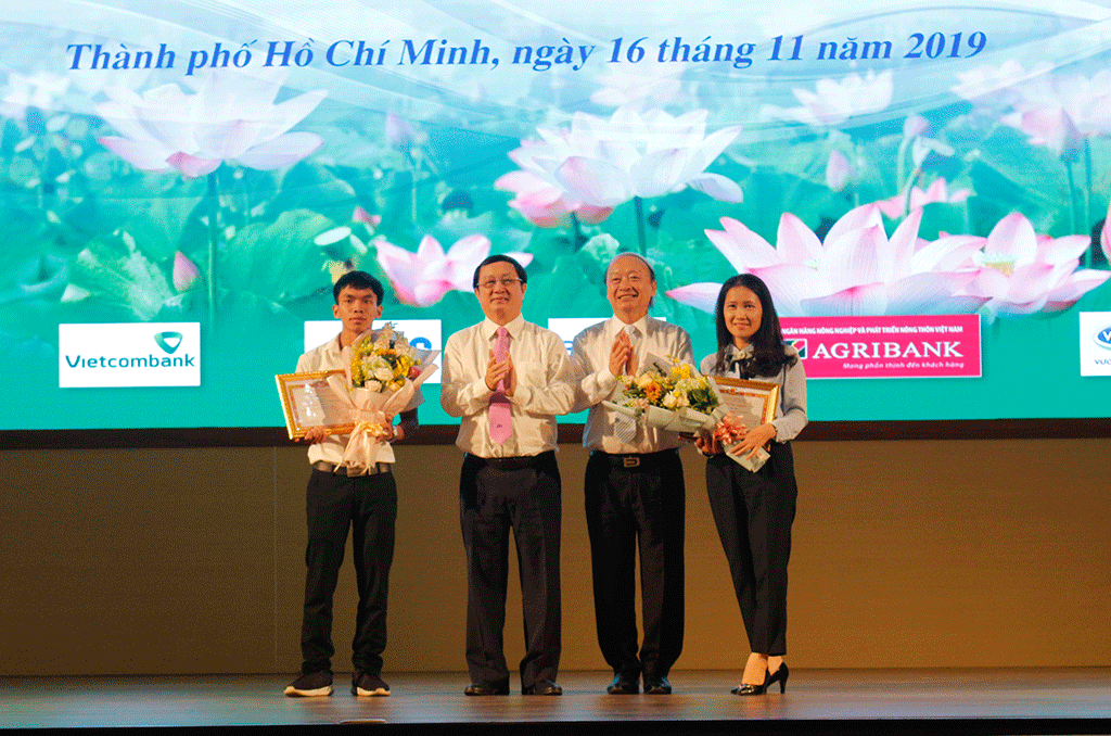Trao giải cuộc thi Tìm hiểu lịch sử Đảng Cộng sản Việt Nam - ảnh 2