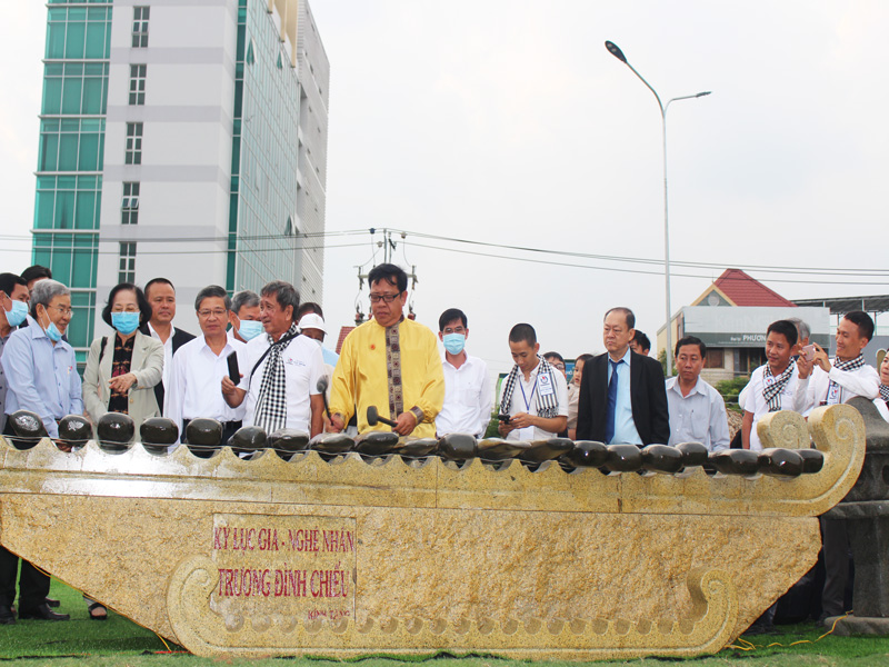 Khánh thành 13 bộ đàn đá lớn nhất Việt Nam - ảnh 2