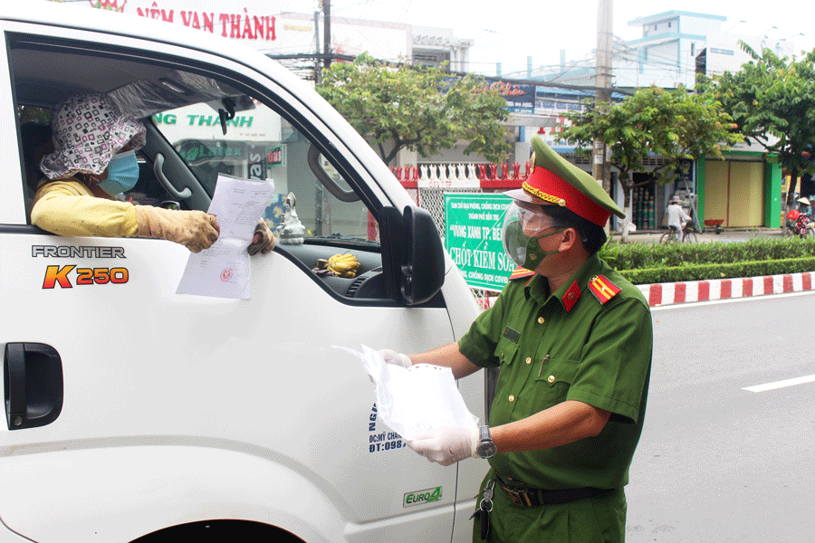 Bến Tre vừa trở thành 'vùng xanh' đã phát hiện nhiều F0 liên quan đến 1 đám tang - ảnh 2