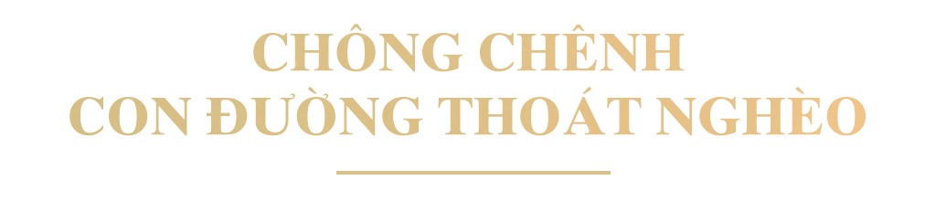 Góa phụ nghèo nhất bản kể chuyện xin ra hộ nghèo ảnh 3