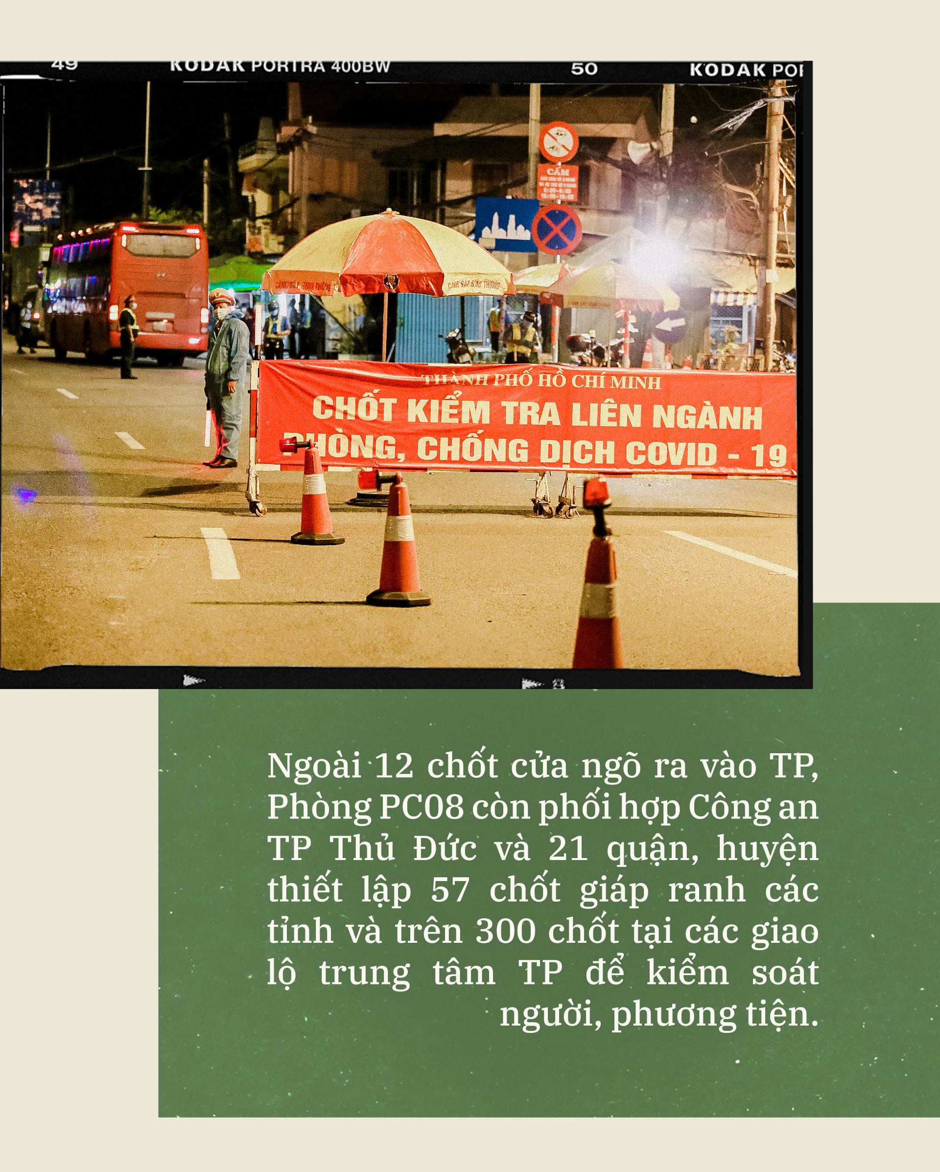 Emagazine: CSGT TP.HCM - Tấm lá chắn trong cuộc chiến với COVID-19 ảnh 6