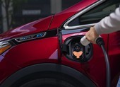 Toyota ra mắt ô tô điện có thể đi 500 km, sạc nhanh 10 phút | Xe Điện | PLO