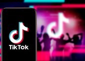 Cách chặn người lạ tải xuống video TikTok