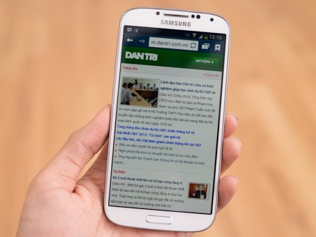 Những smartphone giảm giá mạnh tháng 3/2014