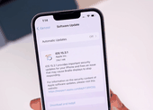 Người dùng iPhone nên cập nhật iOS 15.3.1 ngay lập tức để tránh bị hack