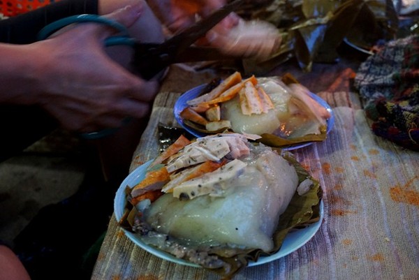 Hàng bánh giò 4 tiếng bán 500 chiếc ở Hà Nội