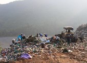 Lo rác chất thành núi, Đà Nẵng tìm cách 'giải cứu' Khánh Sơn