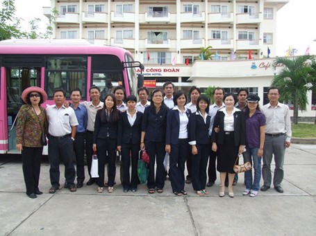 Thông báo về việc mặc đồng phục đối với giảng viên Trường ĐH Ngân hàng TPHCM
