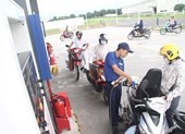 Liên bộ Công Thương-Tài chính giảm giá dầu 5 đồng/lít