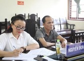 Đang xử vụ cụ bà 28 năm mang nỗi oan giết chồng kiện tòa