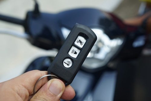 Cận cảnh Honda SH mới khởi động như ô tô - ảnh 5