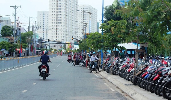 vui chơi, Đầm Sen, Thảo Cầm Viên, Sài Gòn, nắng nóng, quá tải, công viên nước vui chơi, Đầm Sen, Thảo Cầm Viên, Sài Gòn, nắng nóng, quá tải, công viên nước