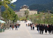 Lễ hội Yên Tử, đền Trần, chọi trâu... tạm dừng vì dịch Corona