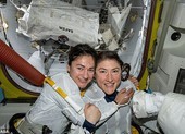 NASA phóng tàu vũ trụ toàn phụ nữ vào không gian