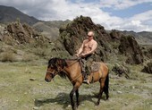 KGB công bố tiểu sử thời trẻ của ông Putin
