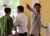 Tòa phúc thẩm tuyên vô tội, gia đình bị hại 'đại náo' pháp đình